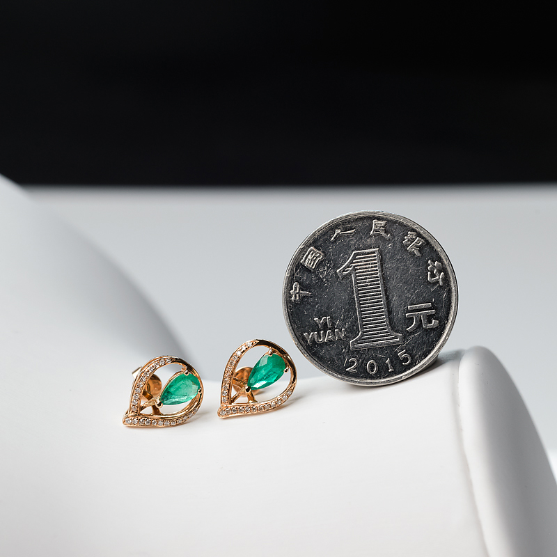 祖母绿耳钉-红掌柜