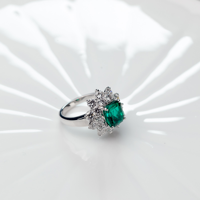 Pt祖母绿戒指-红掌柜