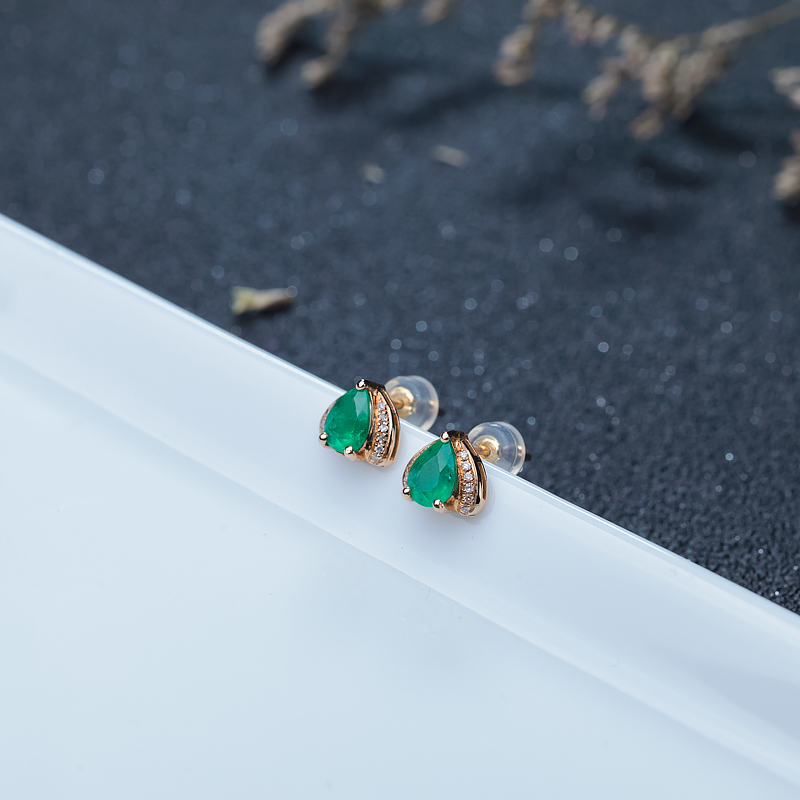 鲜绿祖母绿耳钉-红掌柜