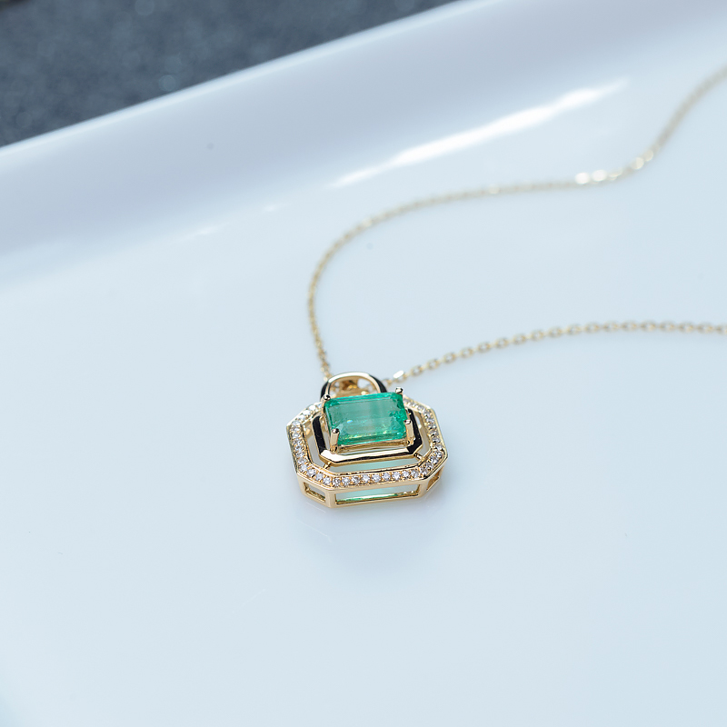 鲜绿祖母绿项链-红掌柜