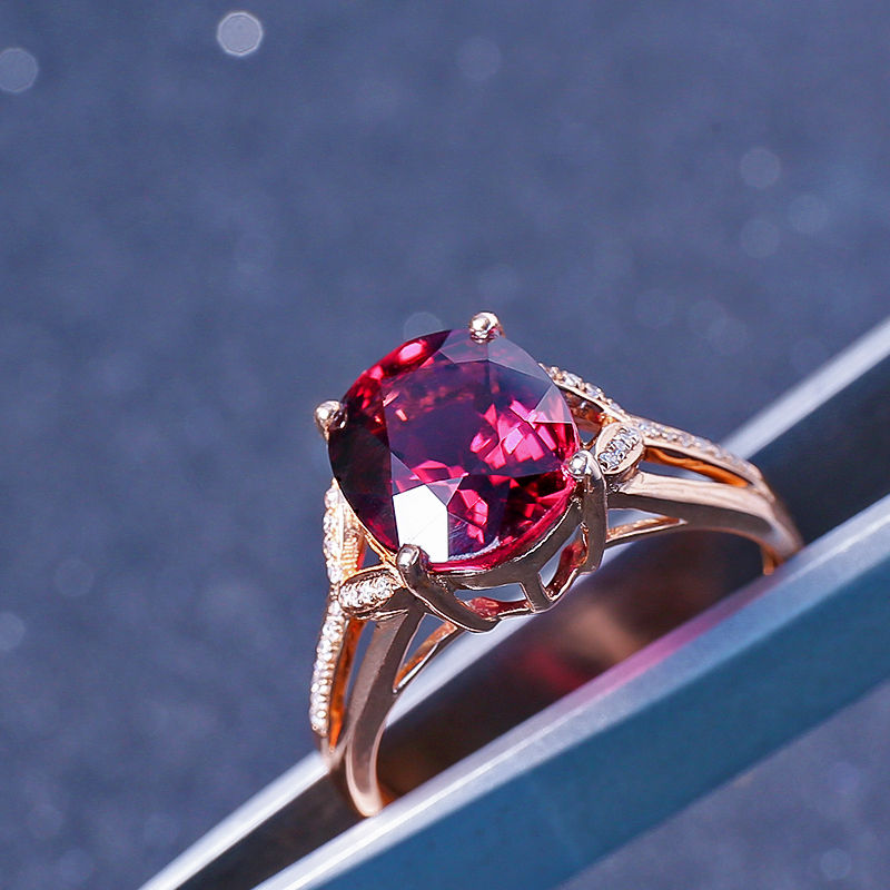 18k金红碧玺戒指