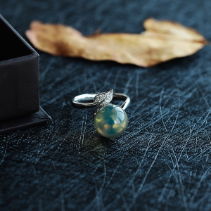 多米尼加蓝珀戒指