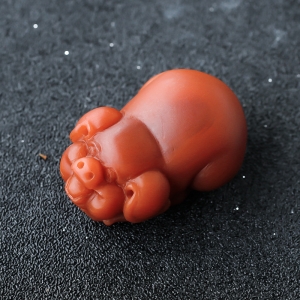 南红生肖猪吊坠