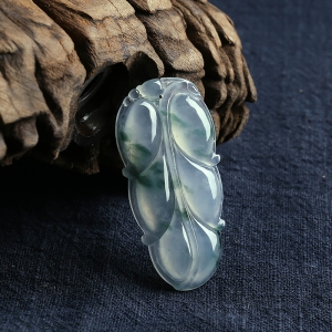 翡翠飘花叶子吊坠