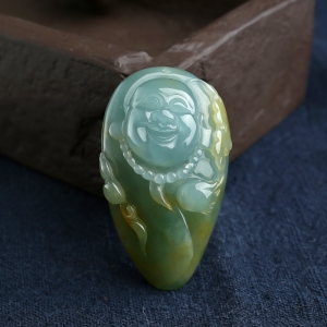 翡翠笑佛吊坠