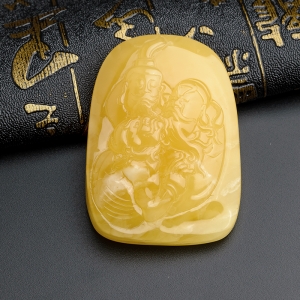 鸡油黄满蜜义结金兰吊坠