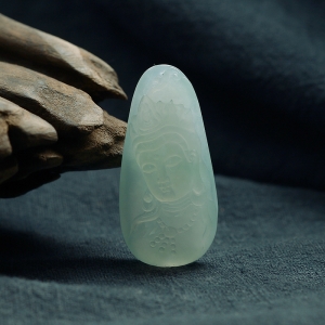 糯种翡翠观音吊坠