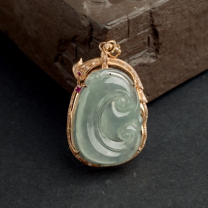 18K金镶冰糯种翡翠如意吊坠