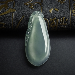 冰种翡翠晴水福瓜吊坠