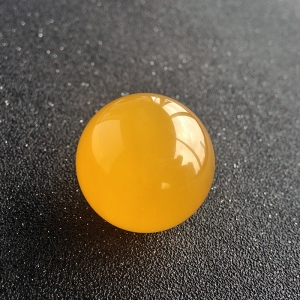 鸡油黄蜜蜡大圆珠