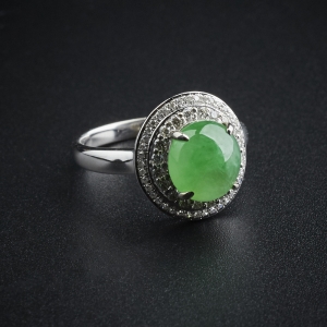 18K金镶钻冰糯种翡翠苹果绿戒指