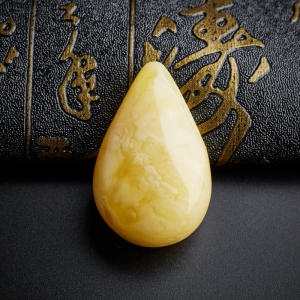 白花蜜满蜜水滴吊坠