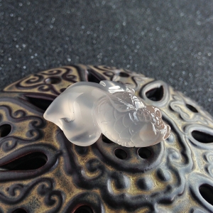 冰飘南红鱼吊坠