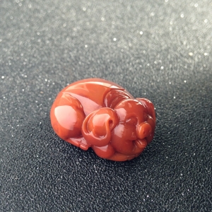 南红生肖猪吊坠