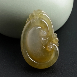 糯种黄翡如意吊坠