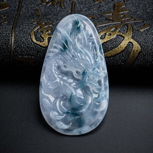 冰种春色飘花翡翠龙牌吊坠