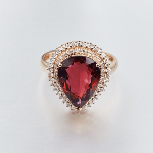 18K金镶钻碧玺戒指