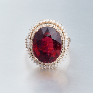 18K镶钻碧玺戒指