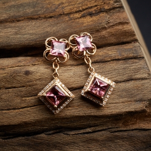 18K镶钻碧玺耳环