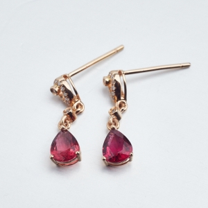 18K镶钻碧玺耳环