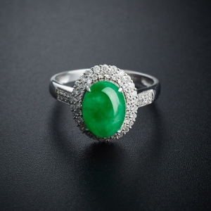 18K金糯种飘绿翡翠戒指