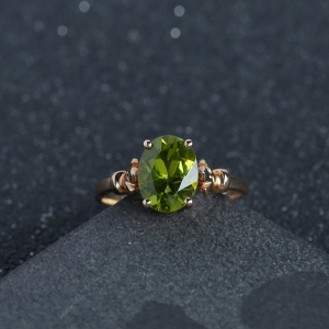 18K金橄榄石戒指