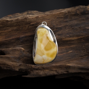 银镶白花蜜吊坠