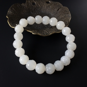 和田玉莲花手串