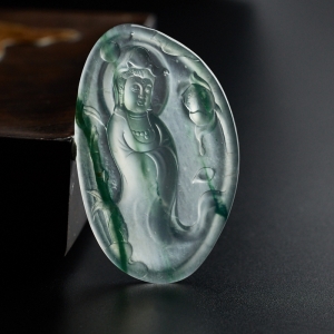 冰种飘翠翡翠观音吊坠