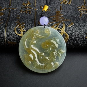 糯种淡绿飘黄翡翡翠汉龙吊坠