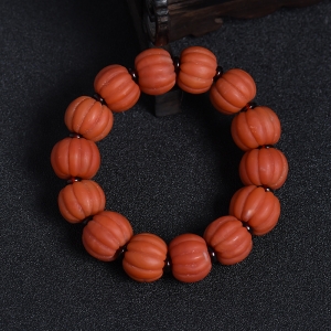 南瓜刻面苹果珠南红手串