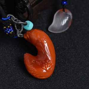 柿子红南红双子鱼吊坠