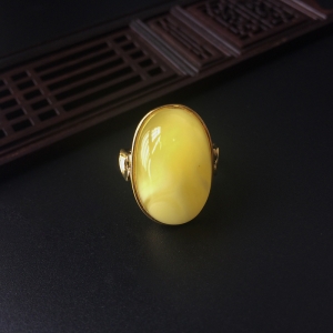 银镀金鸡油黄蜜蜡戒指