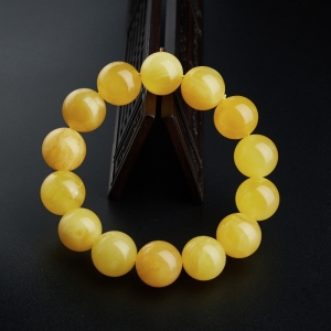 16mm鸡油黄蜜蜡手串