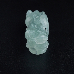 冰种浅绿翡翠貔貅吊坠