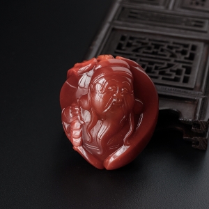 玫瑰红南红财神吊坠