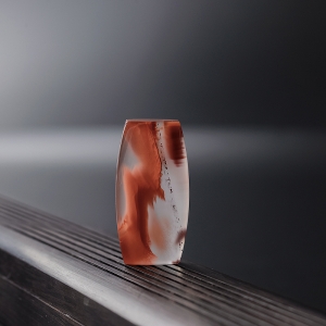 冰飘南红意境无事牌吊坠