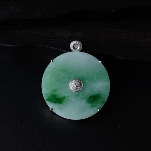18K镶糯种飘翠翡翠平安扣吊坠