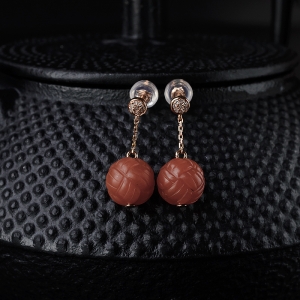 18k金保山绣球南红耳坠