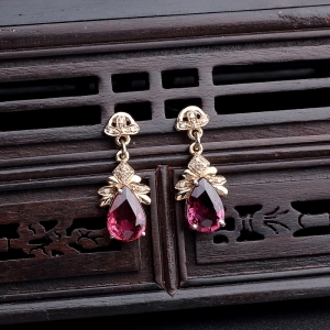 18K金镶钻碧玺耳钉