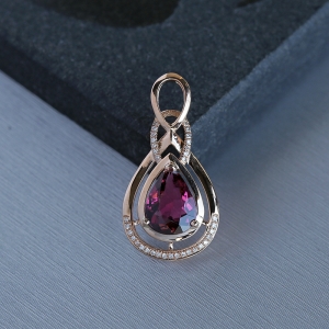 18K金镶钻碧玺吊坠