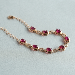 18K金镶钻碧玺手链