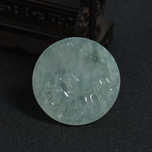 冰种翡翠马吊坠