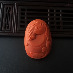 柿子红南红马吊坠