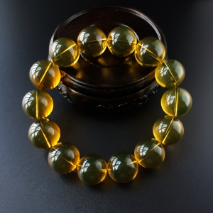 16mm3A级蓝珀手串