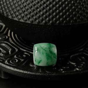 糯种飘翠翡翠路路通吊坠