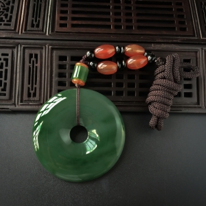 和田碧玉平安扣吊坠