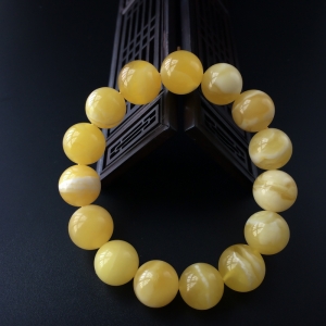 14.5mm白花蜜蜜蜡手串