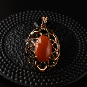 18K金镶柿子红南红吊坠