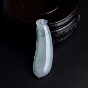 糯种飘花翡翠福瓜吊坠